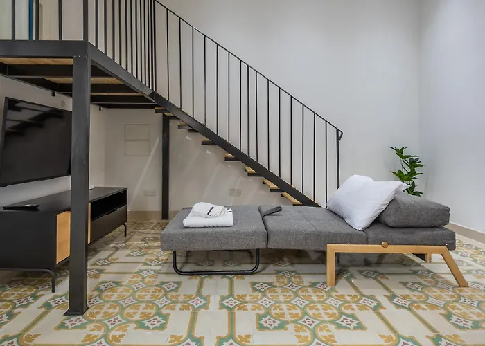 New & Elegent Apartment Just 5 Min Walk To The Capital By Sf Homes