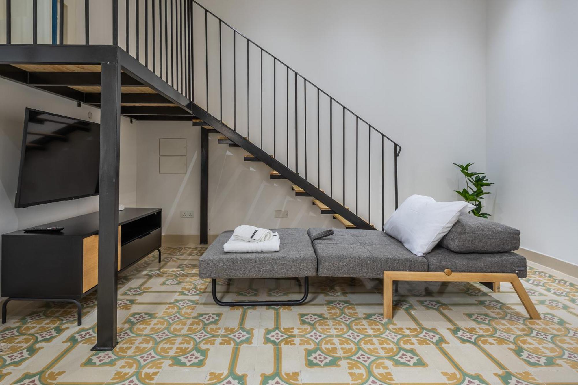 Apartment New & Elegent Just 5 Min Walk To The Capital By Sf Homes Floriana